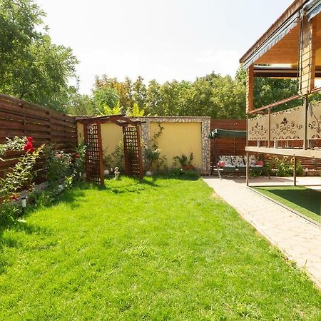 فندق Rosiem House تيشيرغيول المظهر الخارجي الصورة