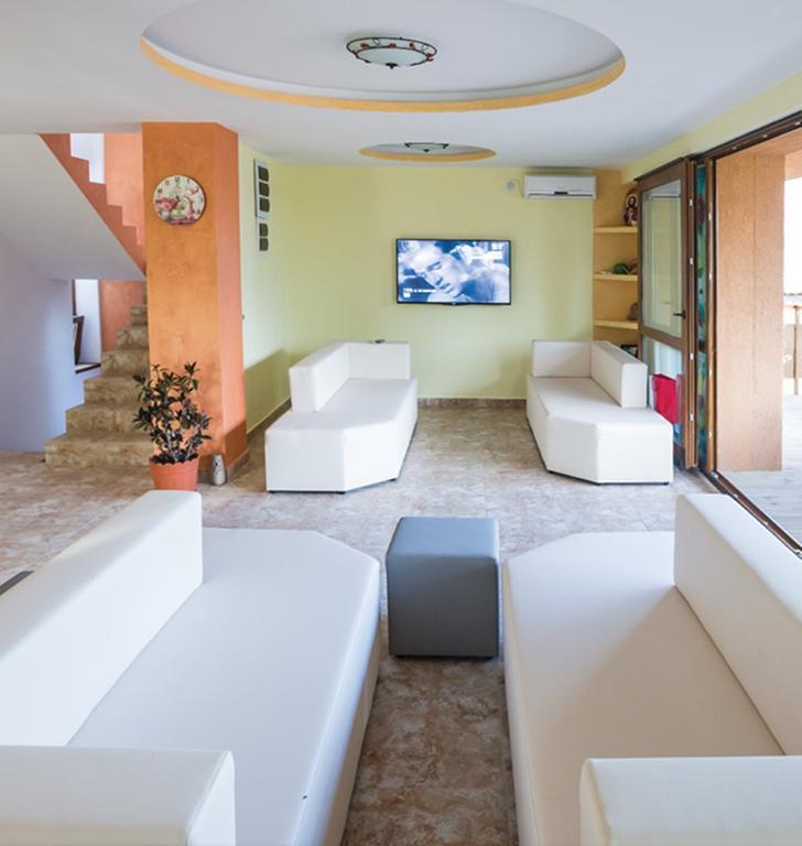 فندق Rosiem House تيشيرغيول المظهر الخارجي الصورة
