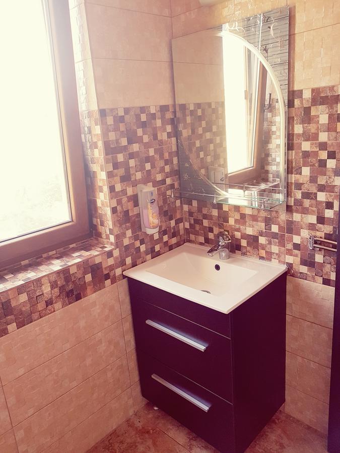 فندق Rosiem House تيشيرغيول المظهر الخارجي الصورة