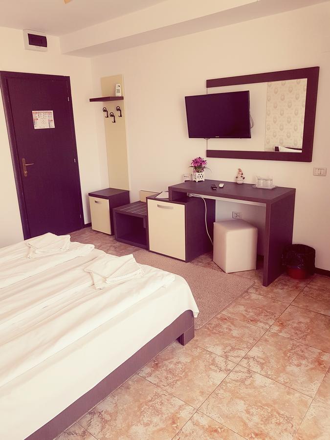 فندق Rosiem House تيشيرغيول المظهر الخارجي الصورة